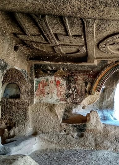 세 개의 십자가 교회 (Üç Haçlı Kilise / 성 아가탄젤루스 교회)