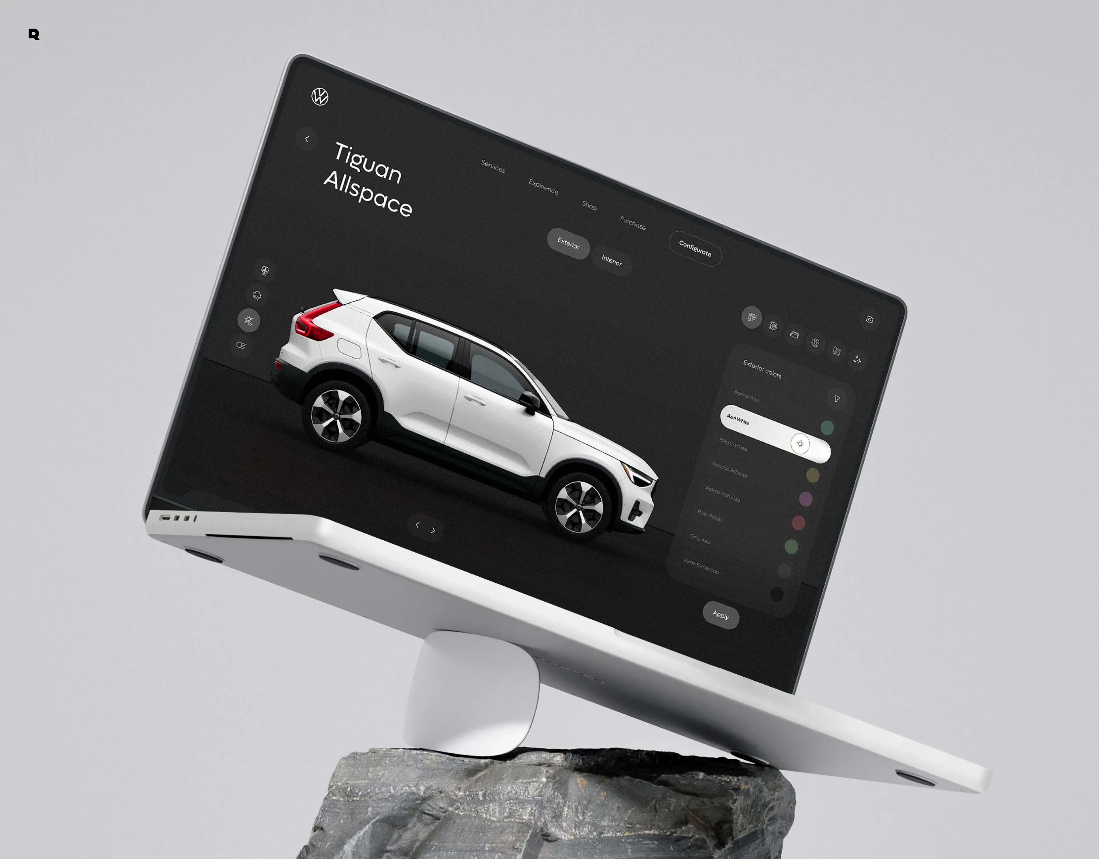 Screenshot of a Nissan Juke shown on a screen, illustrating UI/UX design.