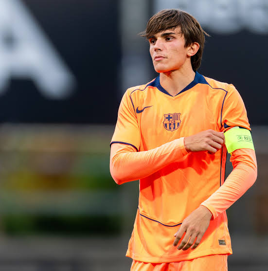 Como Complete Signing of Barcelona Talent Andrés Cuenca as Cesc Fàbregas Continues Youth Revolution