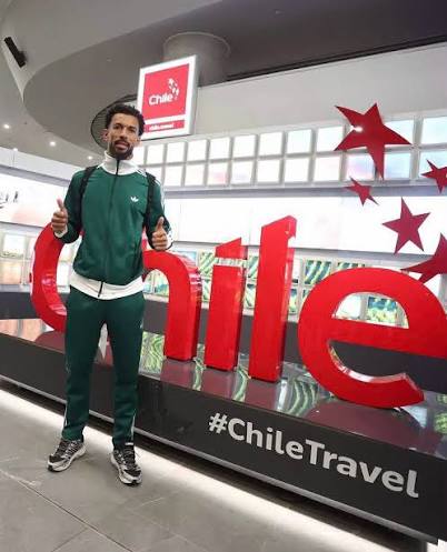 Vozinha Arrives in Chile as Colo-Colo Close In on World Cup Goalkeeping Hero