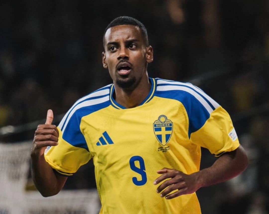 Alexander Isak Leaves Sweden Camp With Minor Injury as Liverpool Await Medical Assessment