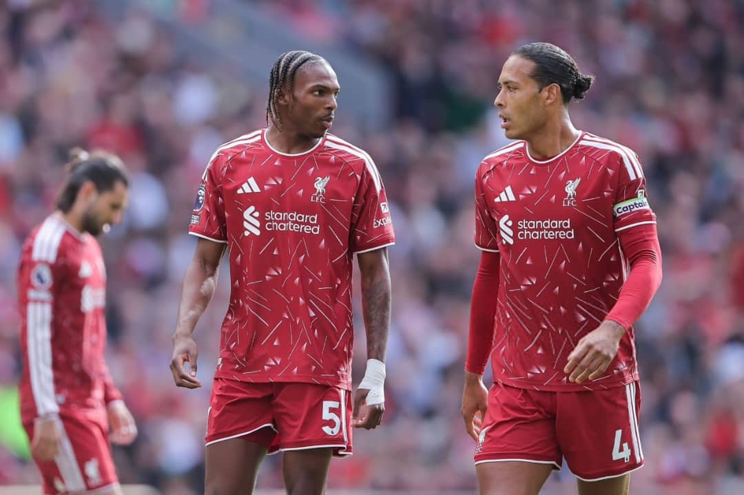 🔴🔥 Jeremy Jacquet Opens Up on Virgil van Dijk Partnership: “Very Few Defenders Have Reached His Level”