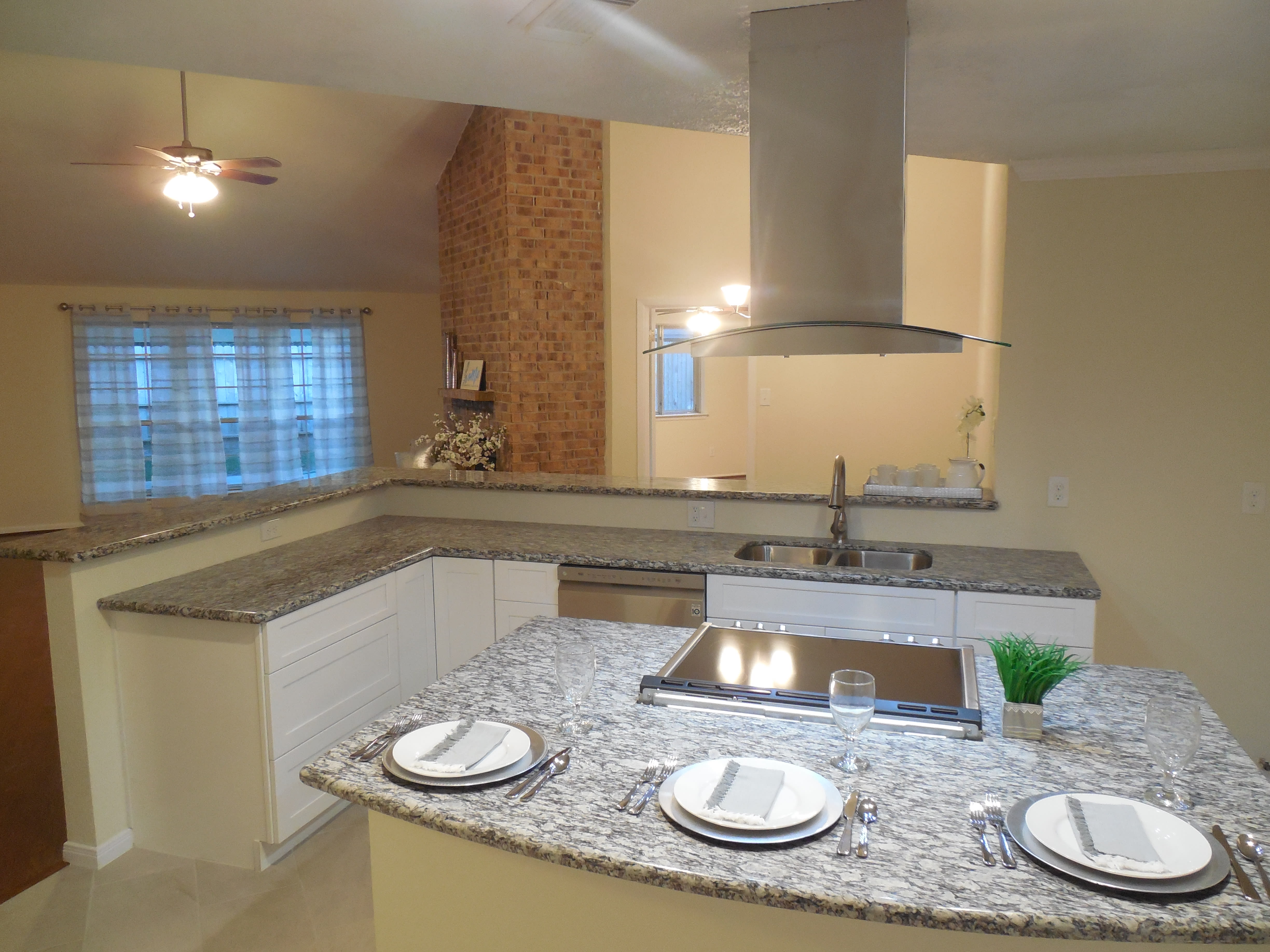 Vaulted Kitchen — Logger Pines