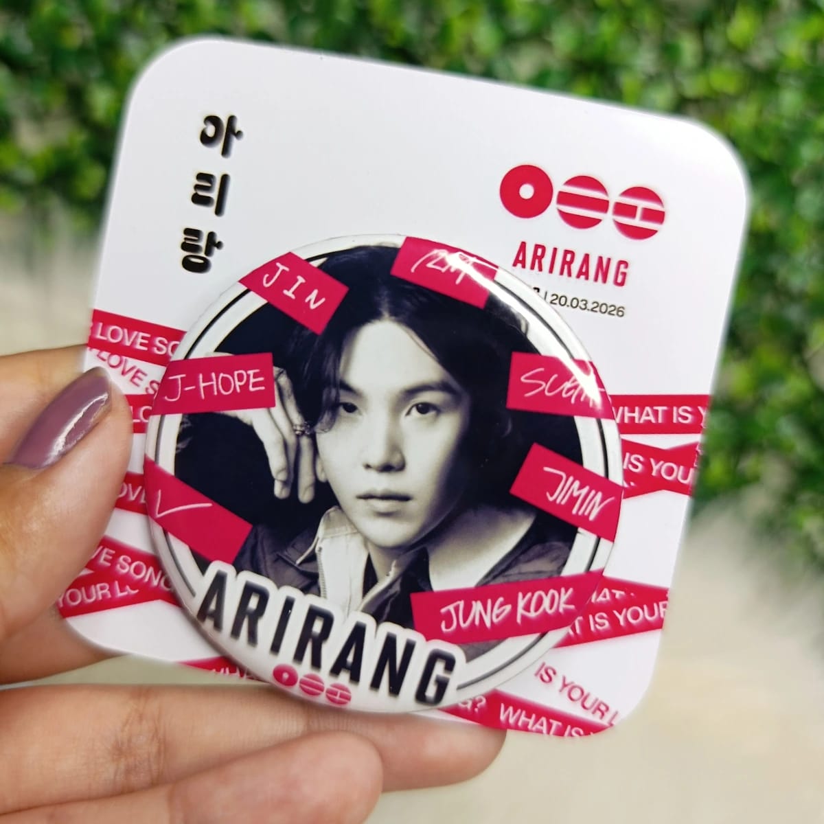 Pin de Suga | BTS Arirang 