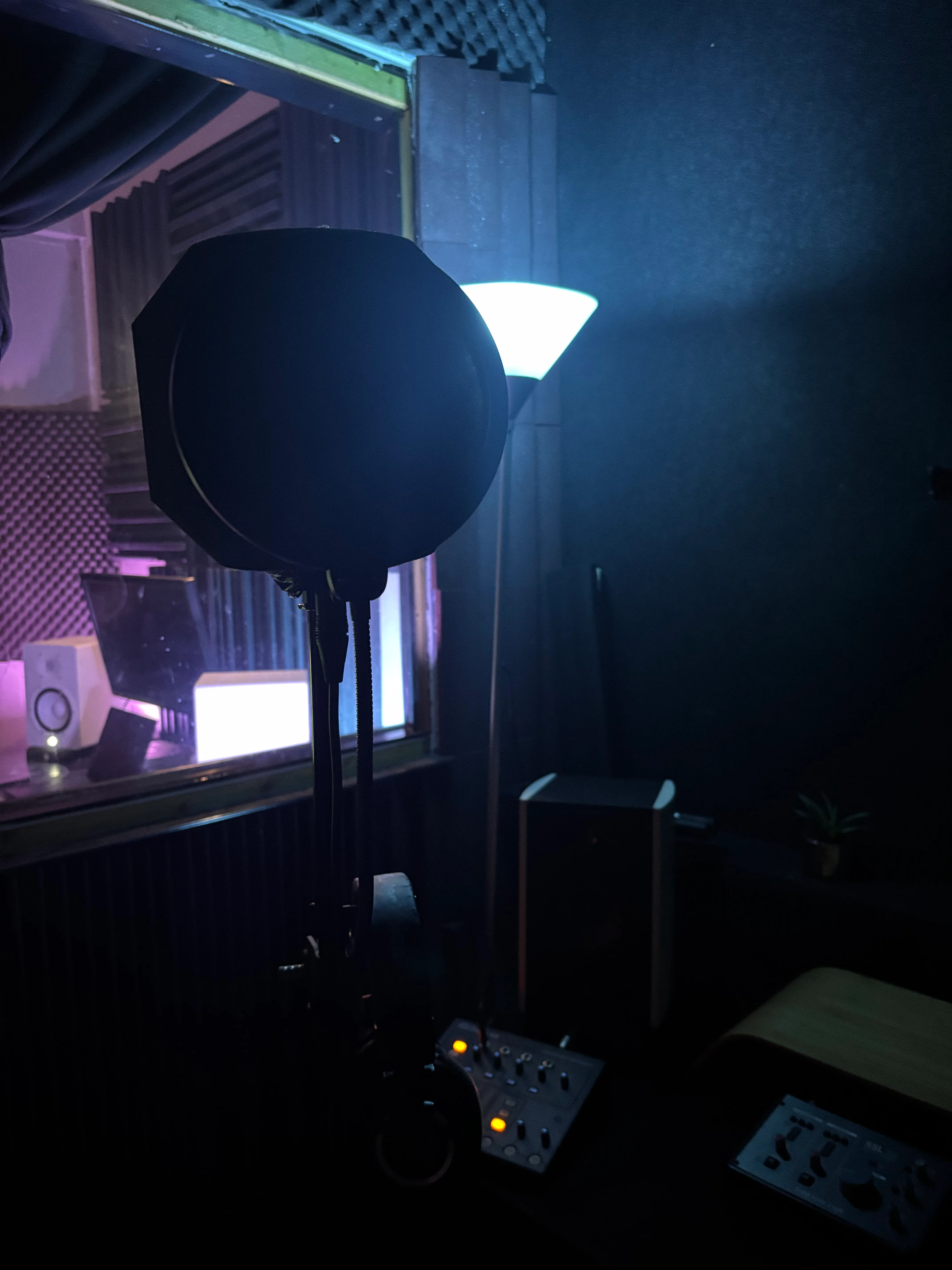 Studio - Photo 7