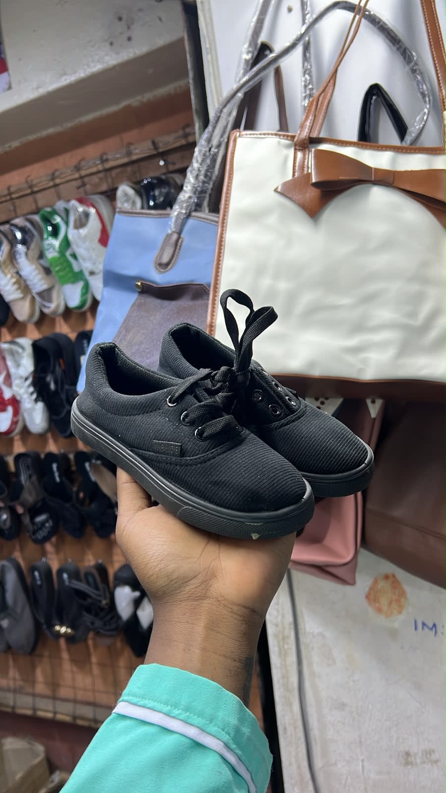 Kids' Classic Triple Black Canvas Sneakers – Lightweight Back-to-School Casual Skate Shoes