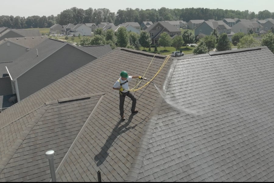 Roof Maxx photo