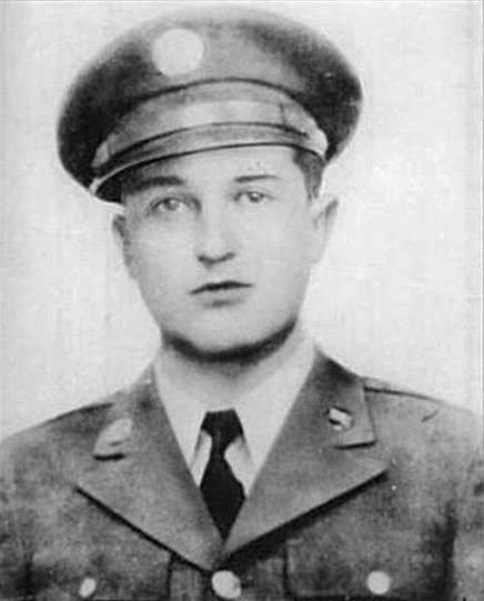 Joe P. Martínez