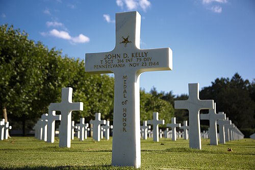 John D. Kelly (World War II soldier)