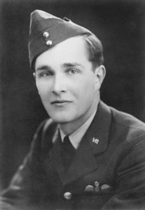 Leslie Manser