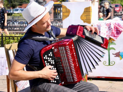 Семейные праздники в Ершове и Звенигороде