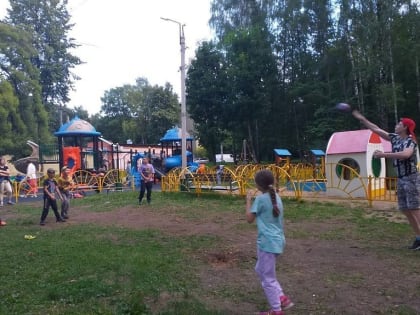 «Наш веселый двор» на детских площадках города