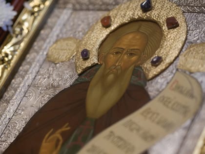 Академическая семья почтила память преподобного аввы Сергия за соборными богослужениями