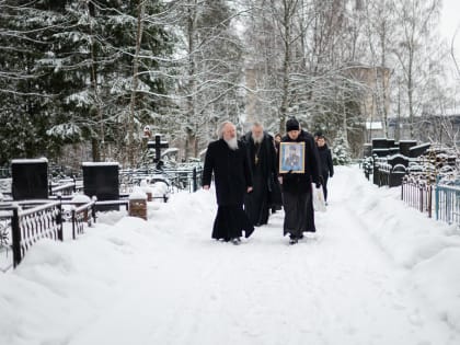 Академия молитвенно почтила память профессора протоиерея Алексия Остапова