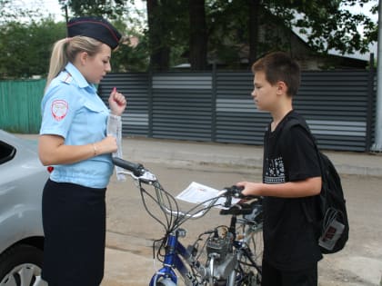 Сотрудники ГАИ Люберец рассказали несовершеннолетним водителям о важности соблюдения ПДД