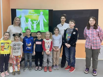 В межпоселенческой библиотеке поселка Развилка медики местной амбулатории организовали целый ряд мероприятий на тему «Семейное здоровье»