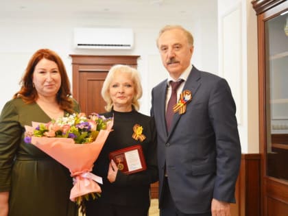 Партийцы поздравили люберецких журналистов с Днём радио