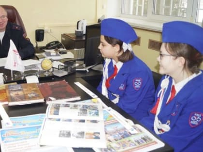 В Кашире госавтоинспекторы провели день открытых дверей для школьников из отряда ЮИД