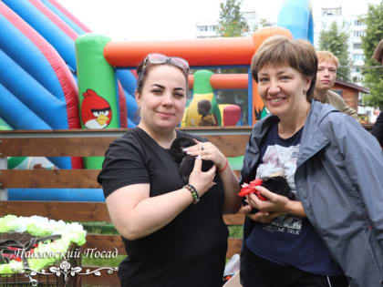 12 животных обрели свой дом на благотворительной выставке в городском парке Павловского Посада