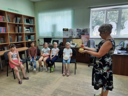 Тучковским ребятам – о традициях трех спасов