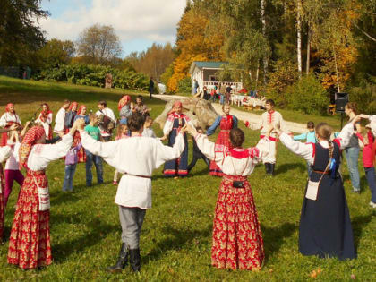 Праздник урожая пройдет в музее-заповеднике Менделеева и Блока в Солнечногорске 21 сентября