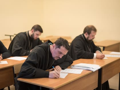 В МДА прошла итоговая аттестация студентов бакалавриата и магистратуры отделения заочного обучения
