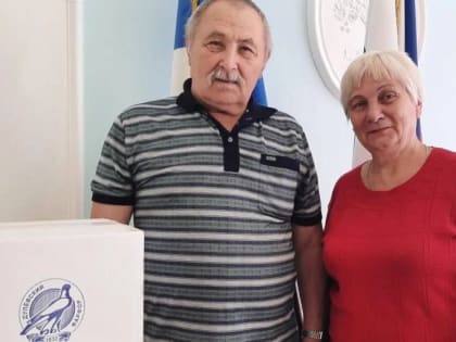 В подмосковной Кашире поздравили супругов Волчковых с золотым юбилеем свадьбы