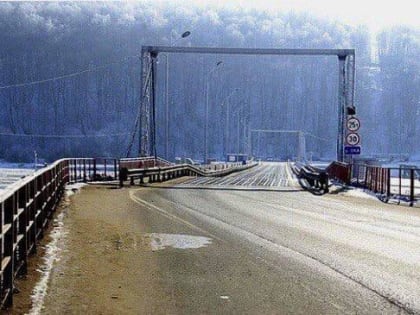 Мост в Озёрах закроют для движения автотранспорта из-за высокого уровня воды