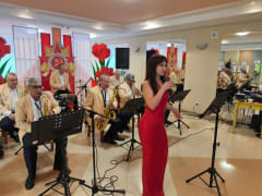 6 марта в фойе Лазаревского центра национальных культур прошла концертная программа оркестра «Экстра-Джаз»