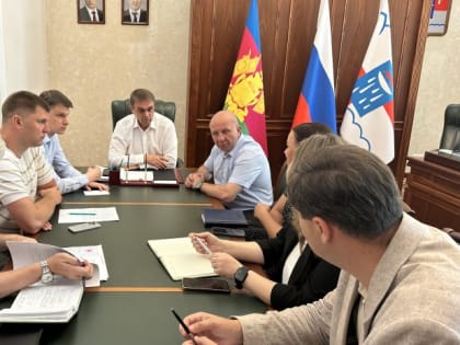 Председатель Городского Собрания Сочи Виктор Филонов провел час контроля по вопросам взаимодействия ресурсоснабжающих служб
