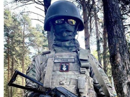 Смелый шаг: 18-летняя девушка из Новосибирска отправилась на службу