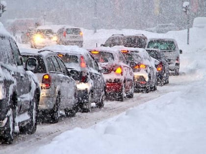 Сочинских автомобилистов призвали отказаться от поездок