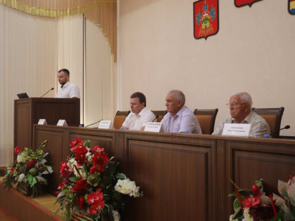 Состоялась внеочередная 47-я сессия Совета муниципального образования Динской район  под председательством Юрия Ильченко