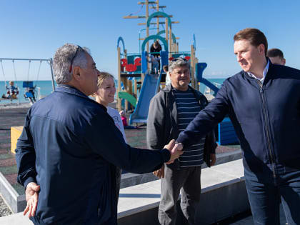 Глава Сочи Алексей Копайгородский проверил работу зимних пляжей
