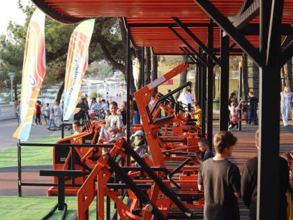 Спортивный комплекс у моря открыли в Дивноморском