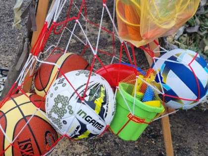 В Ейске торжественно открыли новую детскую игровую площадку углу улиц Абрикосовой и Рассветной