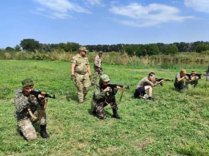 На казачьем стане Нововеличковского хуторского казачьего общества состоялся полевой выход