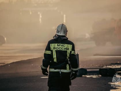 В Сириусе загорелись стройматериалы на ул. Чемпионов