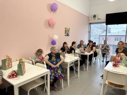 Коллектив Северо-Кавказского управления Ростехнадзора в преддверии Международного женского посетил пункт временного размещения жителей Донбасса в Ростове-на-Дону