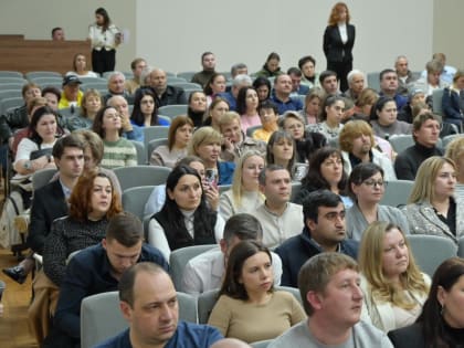 В Сочи провели встречу с жителями ТОС «Центральный» Адлерского района