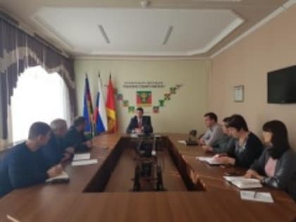 Заседание комиссии по установлению стажа муниципальной службы прошло в районной администрации