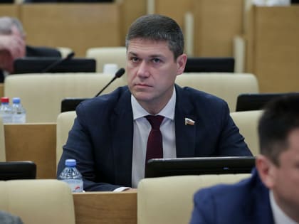Депутат Госдумы Сергей Алтухов помогает жительнице Кубани, которую хотят лишить российского гражданства