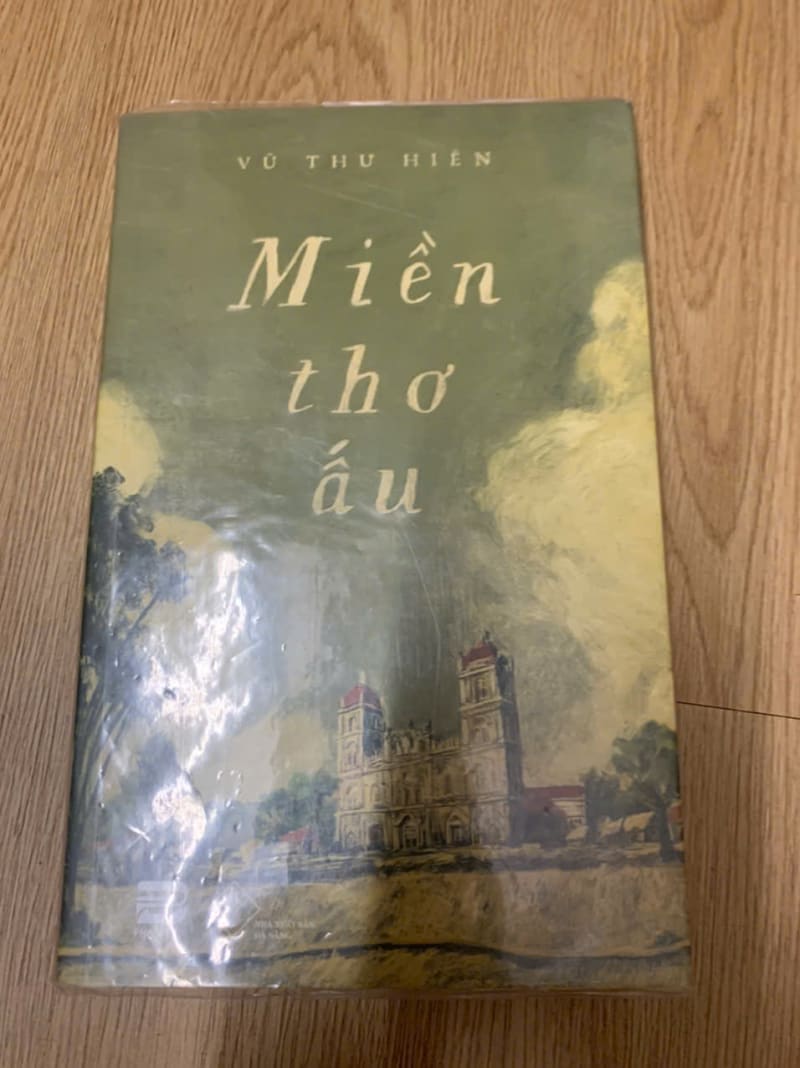 Miền Thơ Ấu