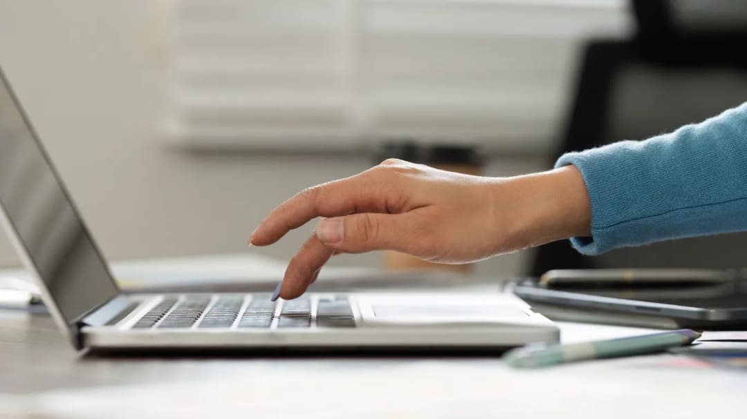 Delete one old email