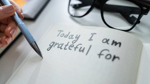 Write down 3 things you're grateful for