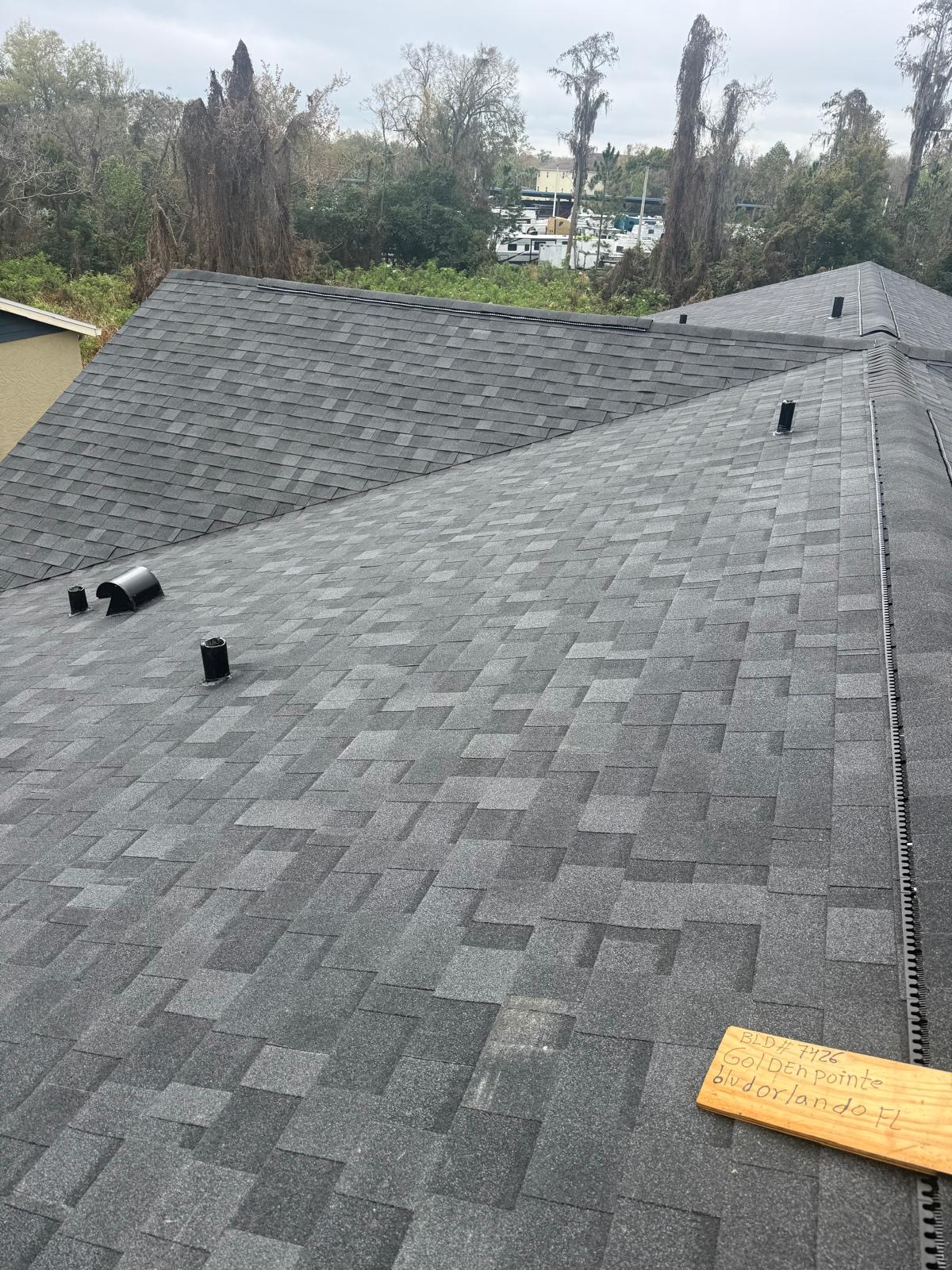 Roofing project by L Renovation
