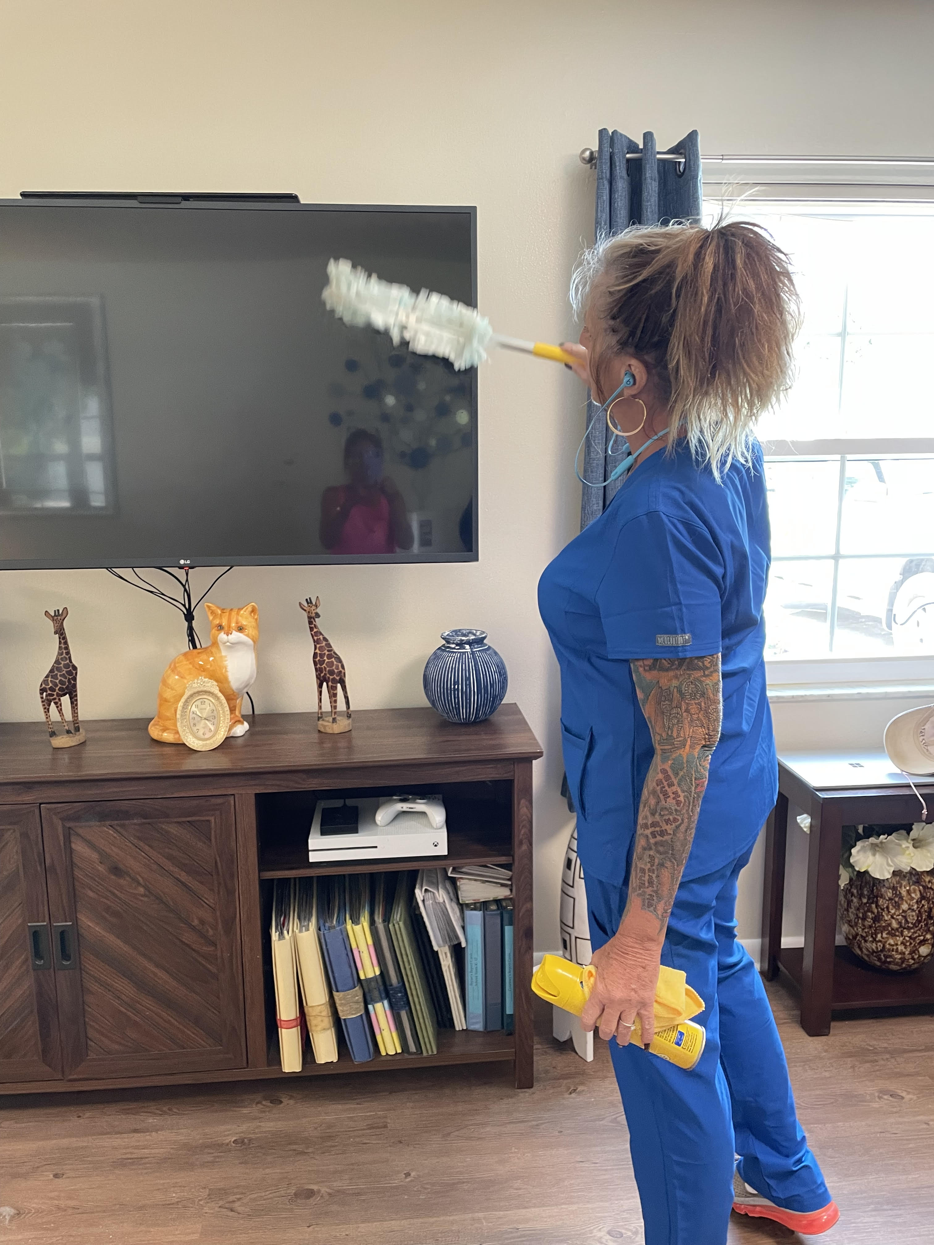 Professional cleaning service in action — Sporty's Cleaning LLC