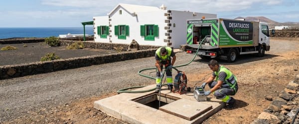 Fosas Sépticas en Lanzarote: Evita Multas y Malos Olores