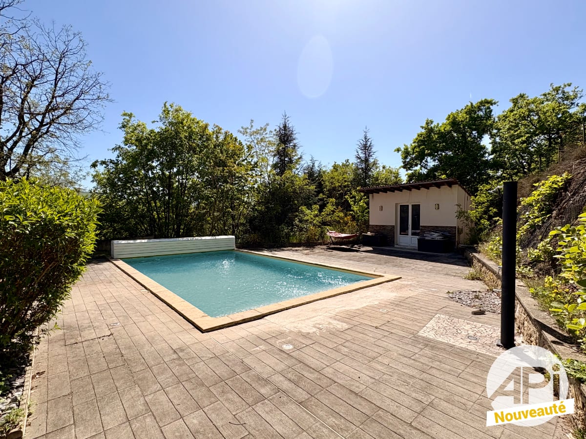 Maison 8 pièces 210 m² à vendre – à Saint-Joseph (42800)