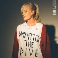 Metric - Romanticize The Dive album cover